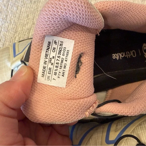 Salomon Speedcross 3 Beige and Black Trail Shoes - Picture 5 of 5